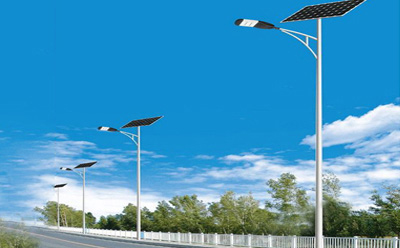 农村道路装石嘴山太阳能路灯选多大瓦数实测